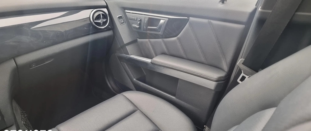Mercedes-Benz GLK cena 99900 przebieg: 127980, rok produkcji 2015 z Skępe małe 704